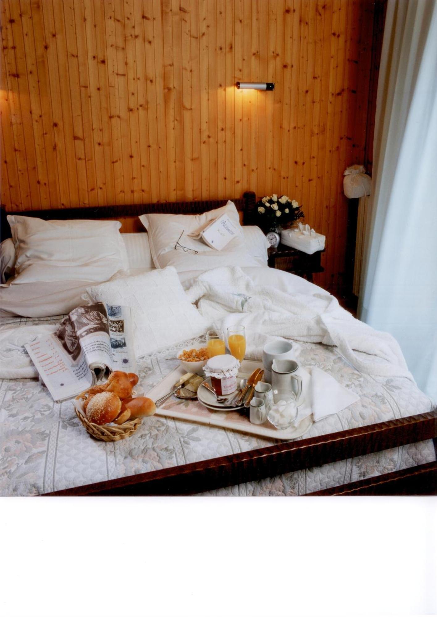 Les Moineaux Hotel Bellevaux Luaran gambar