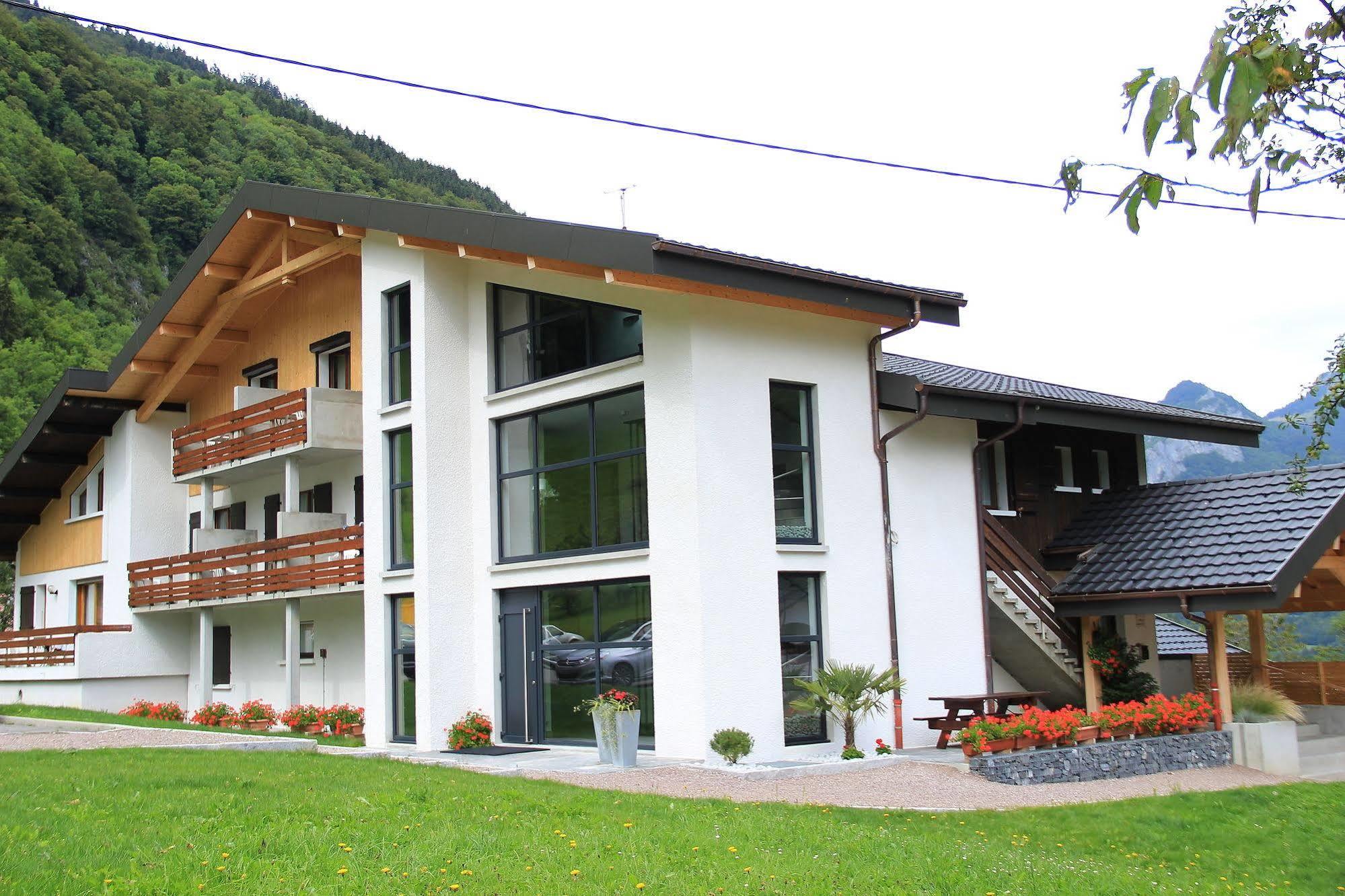 Les Moineaux Hotel Bellevaux Luaran gambar